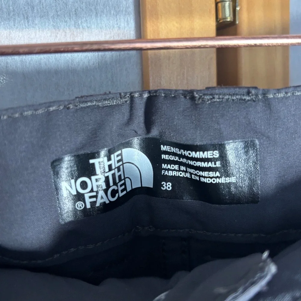 The North Face Mens Pants Sz 38 Flat Front Straight‎ Leg Charcoal Outdoor Hike